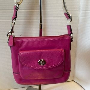 VGUC. Coach hot pink pebbled, leather Crossbody bag.